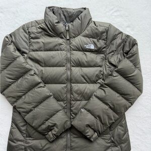 The North Face Women's taupe green  Puffer Jacket 550